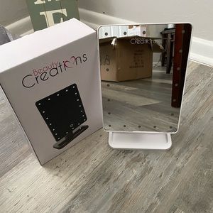 Beauty Creation 💖 LED makeup mirror